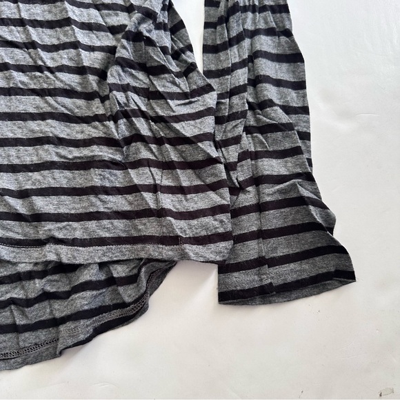 Joe Fresh Top - Picture 3 of 7